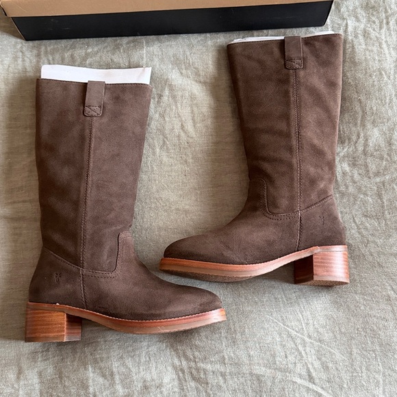 Camryn Frye Pull On Boots - Picture 4 of 6